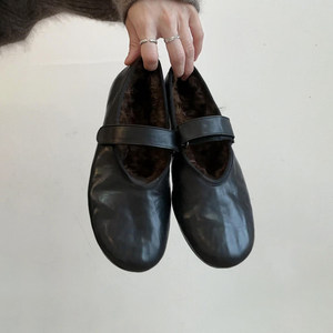 Zapatos Casuales Cómodos y Versátiles para Mujer, Modelo 2026, con Cierre de Velcro, Punta Redonda, Diseño Simple - Product Image 2