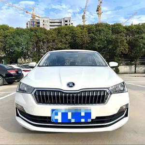 Economico <span class=keywords><strong>2022</strong></span> <span class=keywords><strong>Skoda</strong></span> Rapid 1.5L Auto 112HP berlina compatta a 5 posti - Product Image 1