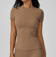 Haut de yoga personnalisé à manches courtes, coupe ajustée, extensible, séchage rapide, t-shirt de sport, gym, fitness, crop top pour femme