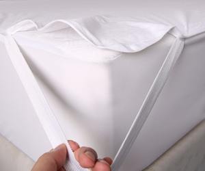 Bande d'ancre matelassée élastique protège-matelas 4 coins imperméable très absorbant couche de remplissage couvre-lits et couvertures - Product Image 5