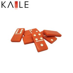 Ensemble de <span class=keywords><strong>dominos</strong></span> en acrylique double six personnalisé, 28 <span class=keywords><strong>dominos</strong></span> en plastique orange, <span class=keywords><strong>dominos</strong></span> blancs, fabrication OEM pour les jeux - Product Image 3
