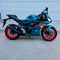Moto sportive Yamaha YZF-R3 d'occasion, carénage complet, 321cc, bicylindre en parallèle, refroidissement liquide, système ABS à double canal, bon état