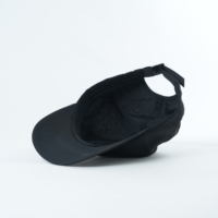 Casquette de sport respirante en nylon personnalisable avec logo en caoutchouc, ajustable, pour homme et femme, fabriquée par un fabricant