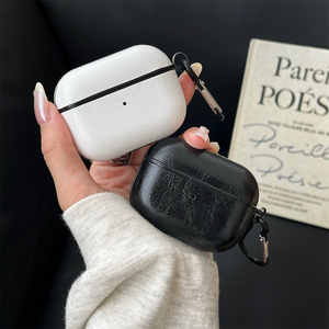 Funda Vintage de Cuero Encerado para AirPods, PC+PU Rígido, Cubierta Protectora Antigolpes con Llavero - Product Image 2