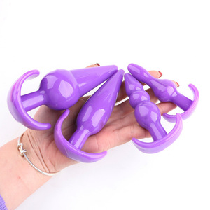 Juego de 4 tapones anales de goma suave, unisex, para estimulación adulta. - Product Image 4