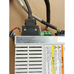 Contrôleur IAI SCON-CA-200A-NP-5-2 pour cylindre robotique 24V NPN de type impulsionnel, d'occasion - Product Image 3