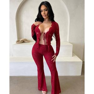 Voikerdr Ensemble deux pièces sexy en dentelle pour femme, col en V, pantalon évasé moulant, tenue de club, mode adulte, découpes transparentes - Product Image 2