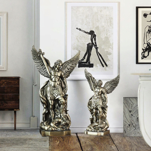 Statua di San Michele Arcangelo in Resina Dipinta a Mano, Scultura Personalizzata, Dio Greco della Guerra, Regalo Religioso, Modello per Interni - Product Image 3