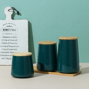 Precio barato de fábrica SWT Tarro personalizado Color verde con tapa de bambú Juego de almacenamiento de alimentos Recipiente Tarro de cocina de cerámica - Product Image 5