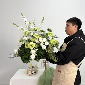 ลูกบอลดอกไม้ประดิษฐ์จากผ้าไหมสำหรับตกแต่งโต๊ะงานแต่งงาน สีเขียวและสีขาว ขนาดใหญ่ สำหรับตกแต่งงานแต่งงาน - Product Image 1