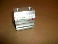 Nuevo Controlador Lógico Programable (PLC) Original QP2A032A00 para Automatización Industrial