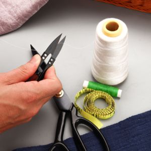 Mini ciseaux à point de croix en forme de U, ciseaux professionnels pour la broderie, coupe-fil pour tailleur - Product Image 1