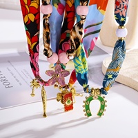 Collier Écharpe Dopamine Style Océanique Original en Acier Inoxydable avec Pendentif Petit Poisson Étoile de Mer, Chaîne en Bambou Unique, Sportif et Élégant