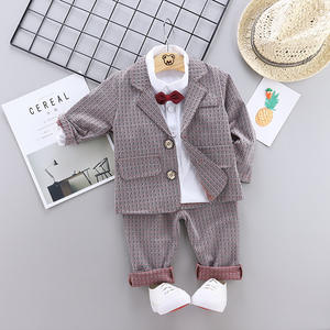 Smoking à manches longues OEM pour bébé garçon, <span class=keywords><strong>tenue</strong></span> de gentleman avec manteau à nœud papillon, costume pour garçons pour le <span class=keywords><strong>mariage</strong></span> - Product Image 3
