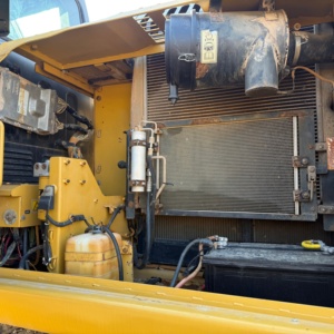 Occasion pour excavatrice Caterpillar 315D de 15 tonnes, forte force de creusement, haute efficacité, faible nombre d'heures de travail, pompe hydraulique 2024 - Product Image 5