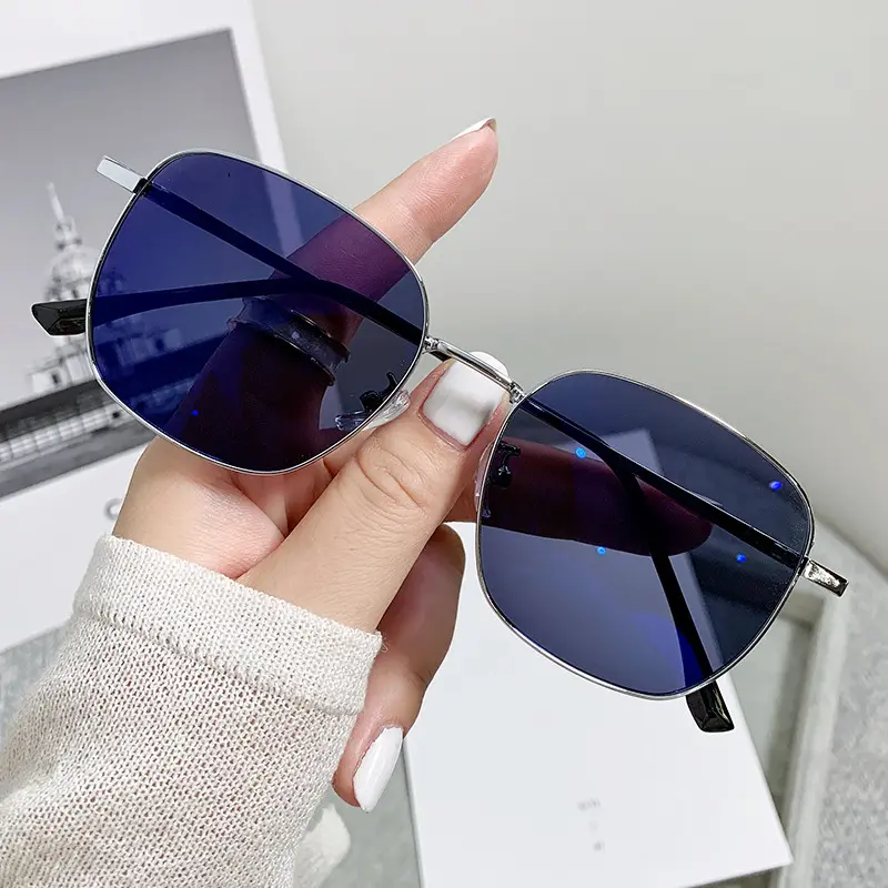 photochromic sunglasses with anti-glare polarized circle square metal titanium black lunette photogray optical men`s glasses