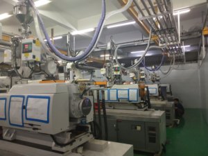 Essiccatore a Tramoggia con Controllo Intelligente Certificato CE per Regolazione Precisa di Temperatura e Umidità per Iniezione ed Estrusione - Product Image 3