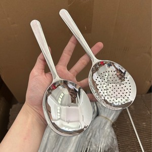 Stainless Steel Soup Ladle Slotted <b>Spoon</b> Short Handle Reusable <b>Serving</b> <b>Spoon</b> For Kitchen Restaurant Use - Product Image 2