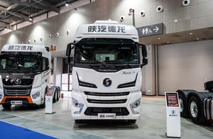 Shacman X6000 Tractor Truck 6X4 Diesel LNG Suitable for Long-distance Logistics and Oversize Transport Excellent Gradeability - Product Image 6