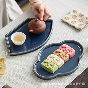 Plateau à thé en céramique en forme de nuage porte-bonheur, accessoire de thé en porcelaine de forme irrégulière pour le thé de l'après-midi - Product Image 4