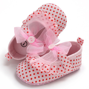 Yiwu Yiyuan Pakaian Bayi Perempuan Yang Indah <span class=keywords><strong>Hook</strong></span> & <span class=keywords><strong>Loop</strong></span> Sepatu 0-1 Tahun Musim Semi Musim Panas Musim Gugur Non-Slip Bayi Polka Dot Sepatu dengan Busur - Product Image 4