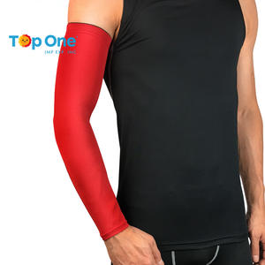 TopOne Béisbol Baloncesto Voleibol Personalizado Golf Fútbol Sol Protección UV Brazo Ciclismo Deportes Mangas de brazo de compresión - Product Image 1