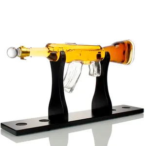 AK47 tüfek tabanca şekli ile borosilikat cam şişe mermi içme şişesi viski sürahi tabancası şekilli şişe
