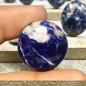 Sodalita Natural Grado AAA, Corte Brillante, Parte Posterior Plana, Calibrada, Azul, Piedra Preciosa Suelta, Certificada por Terceros, Todos los Tamaños, Cambio de Color - Product Image 2