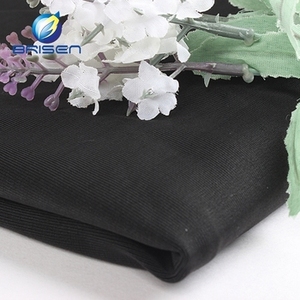 Трикотажное полотно из 100% полиэстера, устойчивое к усадке, черное, ширина 185 см, для пошива одежды: футболок, танцевальной одежды, платьев - Product Image 5