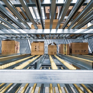 Estante de flujo de cartón de acero Protección contra la corrosión Estantes de almacenamiento de almacén Estantes apilables Características de estantes Función de flujo - Product Image 2