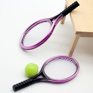 Accessoires miniatures pour maison de poupée, équipement sportif miniature simulé, ensemble de raquettes et balles de tennis miniatures - Product Image 2