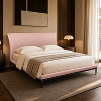 Italienisches Minimalistisches Gestepptes Lederbett mit Liegefunktion, Schlankem Metallgestell und Moderner Luxus-Polsterung für Villa-Schlafzimmer