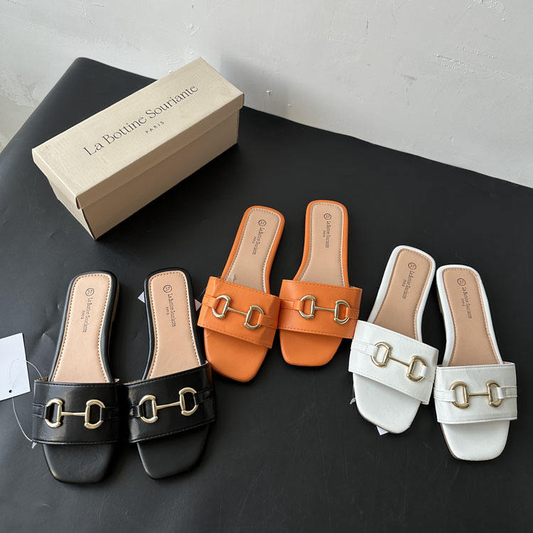 Comme le montre la figure