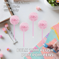 Stylo bille 1,0 mm en gros avec pompon en peluche, idéal pour cadeau d'affaires, papeterie coréenne, fournitures de bureau en plastique, encre noire