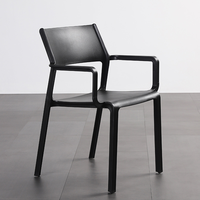 Chaise de salle à manger empilable en plastique nordique, haute résistance, pour usage domestique, vente en gros