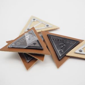 <span class=keywords><strong>Pas</strong></span> <span class=keywords><strong>cher</strong></span>, en laiton, fer, Logo gravé, plaqué or, <span class=keywords><strong>argent</strong></span>, marque, étiquette ronde en métal, bijoux, breloques - Product Image 6