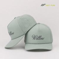 Casquette de baseball 5 ou 6 panneaux de haute qualité en gros, avec logo en patch tissé en nylon, perforations laser, séchage rapide, pour le golf et les activités de plein air