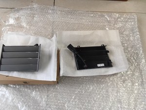 Grille avant <span class=keywords><strong>Audi</strong></span> <span class=keywords><strong>E</strong></span>-<span class=keywords><strong>tron</strong></span> avec cache de chauffage ACC et cache décoratif, référence OE 4KE-853-949-B, découpes pour capteurs d'aide au stationnement dans le pare-chocs - Product Image 3