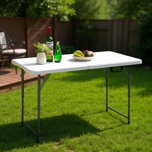 Table pliante réglable pour l'extérieur, hauteur réglable, cadre en métal et plastique blanc, design minimaliste - Product Image 2