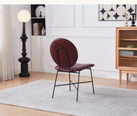 Chaise de salle à manger multifonctionnelle moderne avec revêtement en cuir anti-griffures pour mobilier de maison et zone d'attente