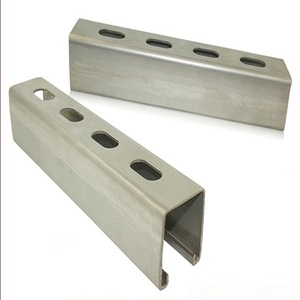 Canale in acciaio personalizzato a forma di <span class=keywords><strong>U</strong></span>/<span class=keywords><strong>C</strong></span>/Z/<span class=keywords><strong>L</strong></span> a forma di Q235B Standard per saldatura di taglio a profilo semplice del produttore di costruzioni - Product Image 3