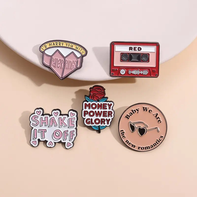 Pin bros logam Enamel kustom Pin bros logam untuk aksesori pakaian kerajinan logam