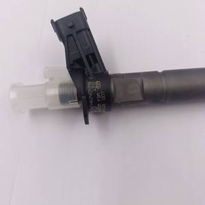 Pièces de rechange d'origine Injecteur piézo-électrique 0445115007 Injecteur de carburant diesel à rampe commune 8200804536 7701477158 pour <span class=keywords><strong>Renault</strong></span> <span class=keywords><strong>Trafic</strong></span> 2.0 - Product Image 6