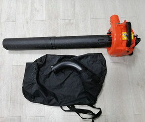 Souffleur à essence 26cc durable et facile à utiliser pour jardin, neige et feuilles, avec harnais - Product Image 4