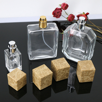 Flacon de parfum en verre de 30 ml avec bouchon en marbre naturel rectangulaire, estampage à chaud mat personnalisé de luxe