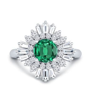 Juego de Anillos de Boda Ovalados de Plata de Ley 925 con Piedra Esmeralda Verde Creada en Laboratorio - Product Image 1