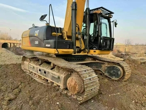 Excavatrice d'occasion Cat 336D2, poids en ordre de marche de 36 tonnes, moteur et pompe de 208 kW, composants principaux du moteur. - Product Image 3