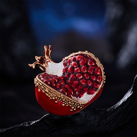Broche Émail Fruits Grenade Rétro Haut de Gamme pour Femme, Accessoire de Décoration de Costume au Design Créatif