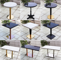 Moderne restaurant café table en marbre