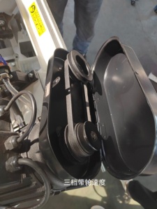 MBS150 Powerf Scie à ruban automatique à moteur électrique hydraulique pour couper les tôles avec roues mobiles - Product Image 5